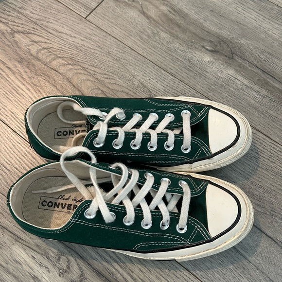 UNISEX Dark Green Low Chuck Taylor Converse - Picture 4 of 5